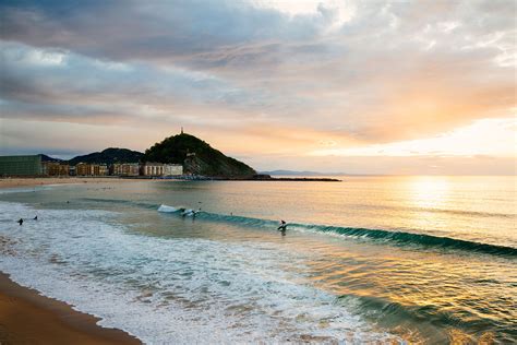 playa nudista san sebastian|Playa de La Zurriola